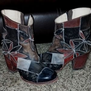 Freebird Petal by Steve Madden